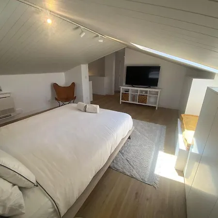 Brand New Cozy Challet-10'm Walk To The Apartmán *