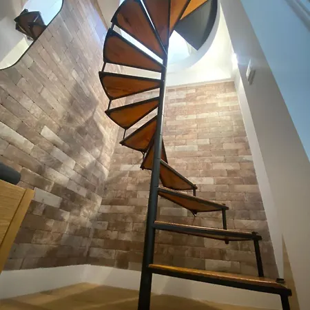 Brand New Cozy Challet-10'm Walk To The *