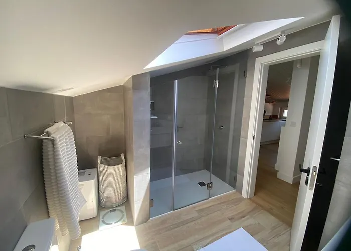 Brand New Cozy Challet-10'm Walk To The Apartment *