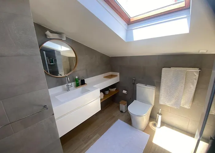 Brand New Cozy Challet-10'm Walk To The Lejlighed